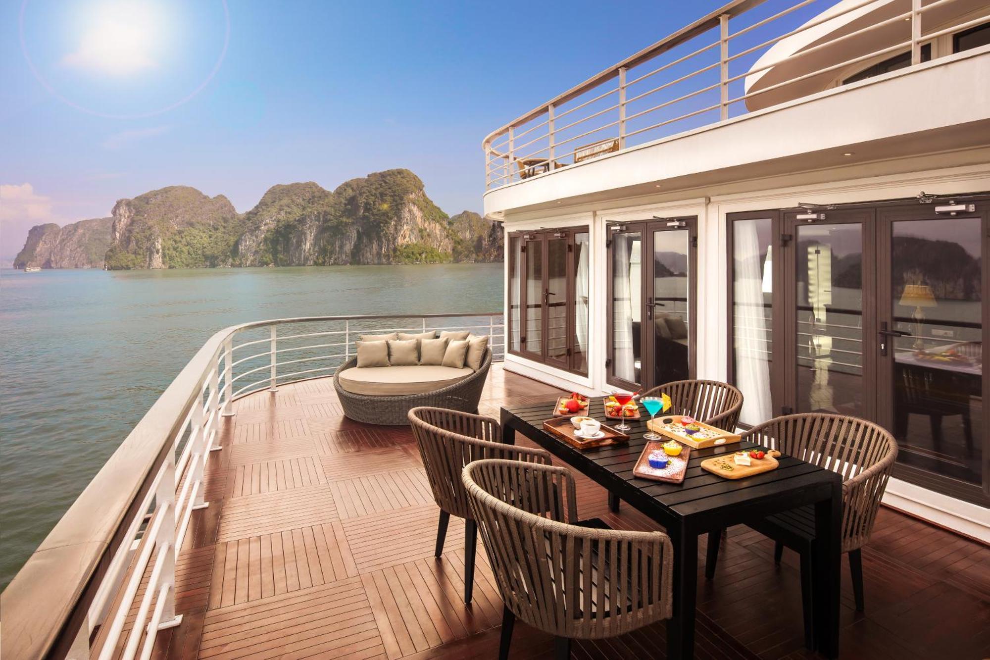 Ambassador Cruise Halong Bay Hotell Ha Long Exteriör bild