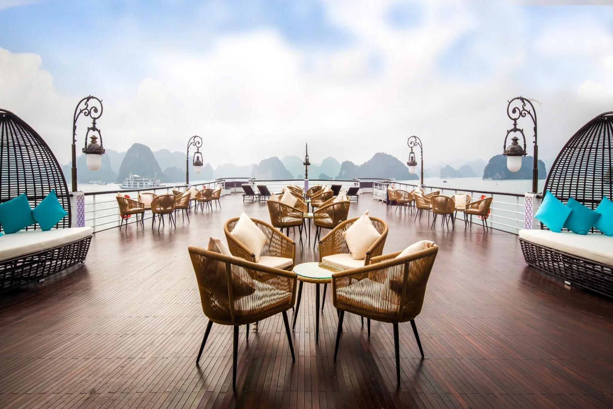 Ambassador Cruise Halong Bay Hotell Ha Long Exteriör bild